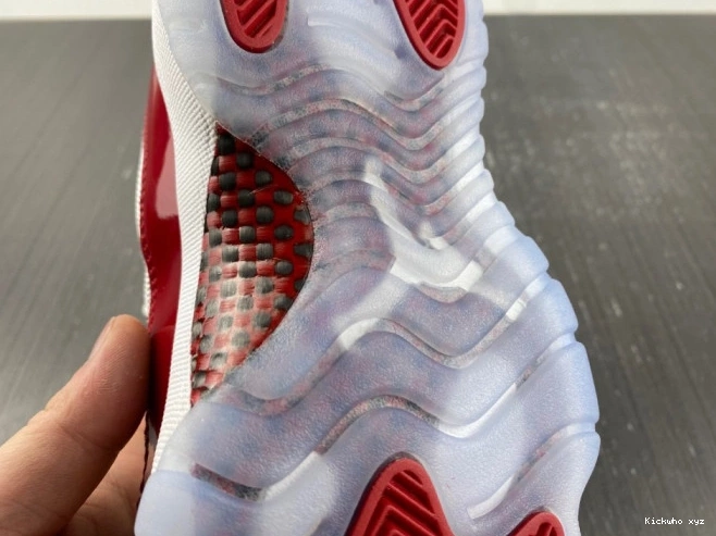 Jordan Air CT8012-116 Retro 'CHERRY' 11 0813